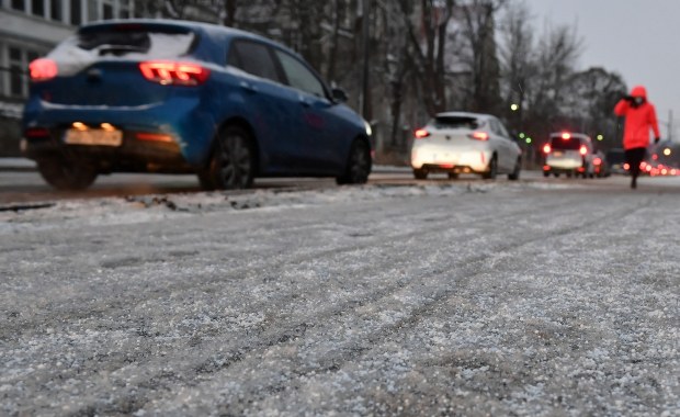 Trudne warunki na drogach niemal w całej Polsce