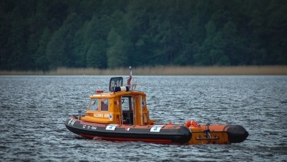 Trudne warunki na mazurskich jeziorach. "Nie wypływajcie z portów"