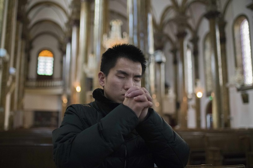 Trudny okres dla chińskich katolików tzw. Kościołów podziemnych /AFP