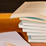 Trudny quiz z Zemsty. Sprawdź, czy pamiętasz szkolną lekturę 