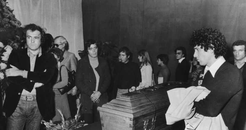 Trumna z ciałem Pier Paolo Pasoliniego, 5 listopada 1975 /Keystone/Hulton Archive /Getty Images