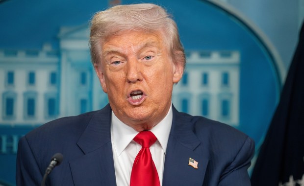 Trump atakuje ONZ. "Jedyne, co robi, to pisze listy"