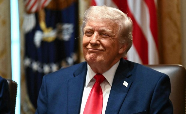 Trump chce kolejny kraj "uczynić wielkim". Udzielił poparcia