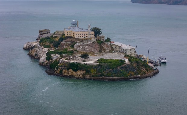 ​Trump chce otworzyć więzienie Alcatraz. Zwrócił się o pieniądze