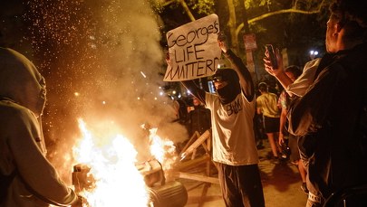 Trump do gubernatorów o zachowaniu wobec demonstrantów: Większość z was jest słaba. Musicie aresztować ludzi