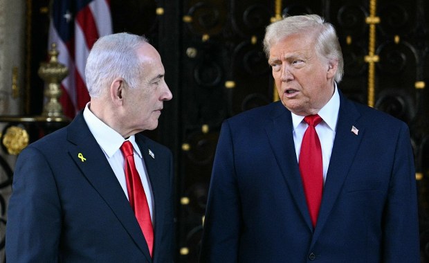 Trump gani Netanjahu. "Musi to robić bardziej precyzyjnie"