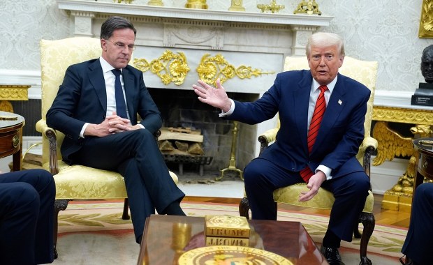 Trump grozi i wskazuje na NATO, Grenlandia odpowiada: Dość tego