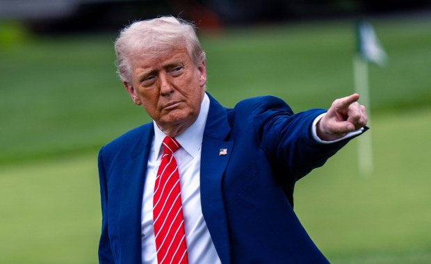 Trump grozi, że zbombarduje Iran. "Jeśli nie wyrażą zgody"