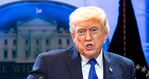 Trump grzmi i składa podpis. "Ich decyzja była żałosna"