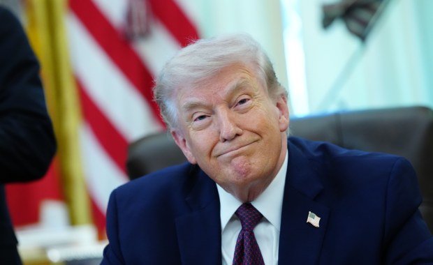 Trump: Iran poprosił USA o zawieszenie broni. Iran: Nieprawda