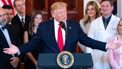 Trump: Każdy atak ze strony Iranu spotka się z miażdżącą siłą