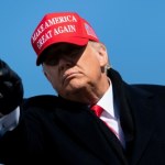 deportacja Trump nie żartował. USA wydadzą miliony na boeingi do deportacji