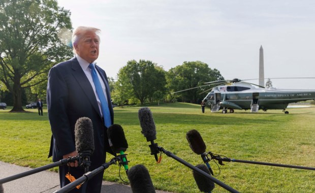 Trump o umowie z Ukrainą: Jest to co najmniej trzy tygodnie spóźnione