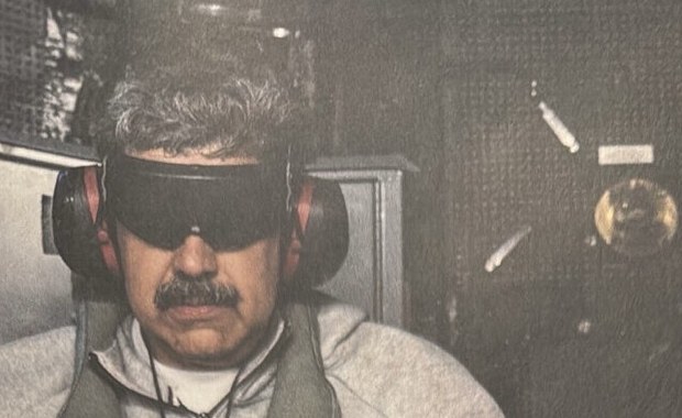 Trump opublikował zdjęcie pojmanego Maduro