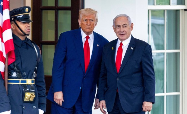 Trump po spotkaniu z Netanjahu zapowiada bezpośrednie rozmowy z Iranem