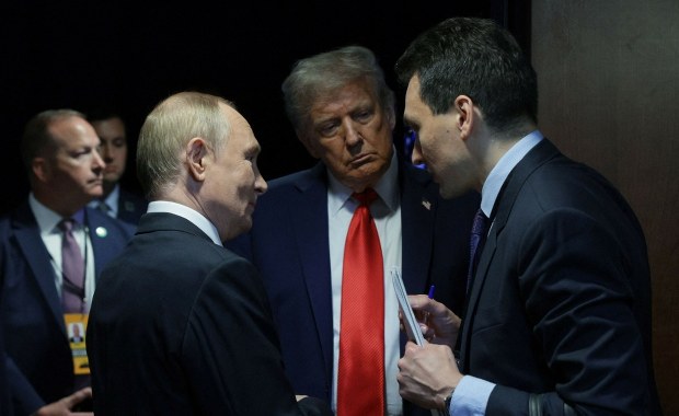 Trump pod ostrzałem z powodu Ukrainy. Amerykanie nie są zadowoleni