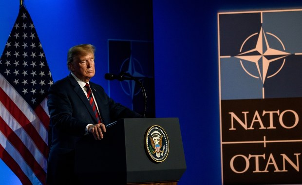 Trump przybywa na "najważniejszy w historii" szczyt NATO. Ankara zamieniona w twierdzę