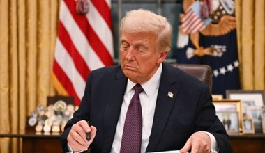 Trump rozdaje karty w Azji. Trzy wielkie umowy i nowe stawki celne
