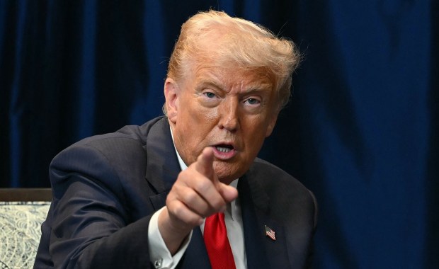 Trump uderza w kolejny kraj. "Nie było ich, kiedy potrzebowaliśmy"