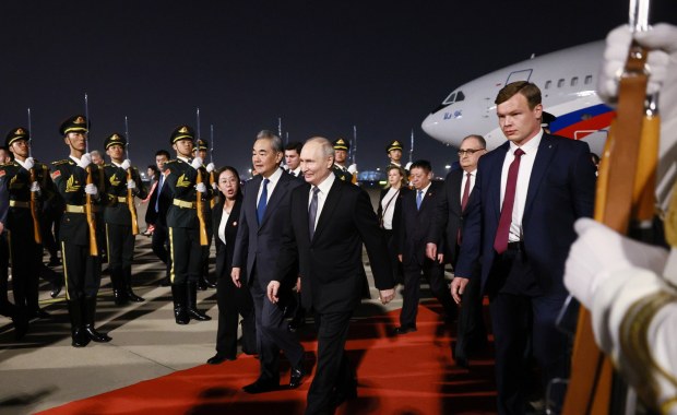 Trump wyjechał, Putin przyjechał. Przywódca Rosji w Chinach