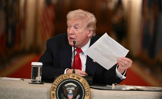 Trump wyśle kontyngent wojsk lądowych do Iranu? NBC News: Wyraził zainteresowanie