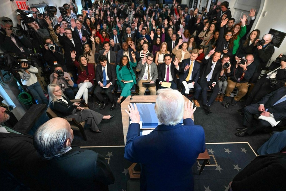 Trump zapowiedział, że natychmiast wprowadzi 10-procentowe globalne cło /MANDEL NGAN/AFP/East News /East News