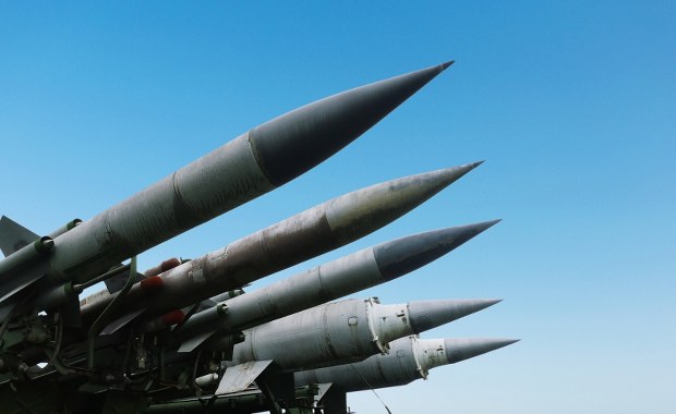 Trump zaprasza Iran do negocjacji nuklearnych. "Ostrzega przed działaniami"