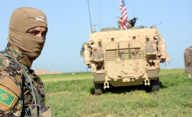 Trump zatwierdził dostawy "cięższej broni" dla Kurdów w Syrii