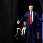 Trump znowu odpuszcza ws. Iranu. Przekonać miał go sojusznik przez telefon