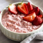 Truskawkowe risotto, czyli ryż z truskawkami. Zrób obiad na słodko jak za dawnych lat 