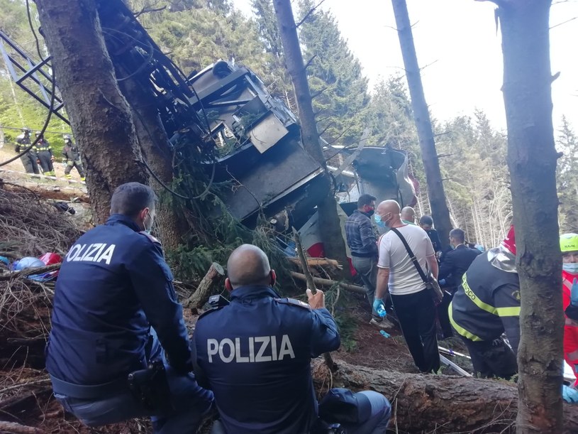 Trwa akcja ratunkowa po wypadku kolejki górskiej we Włoszech / Italian State Police via Getty Images /Getty Images
