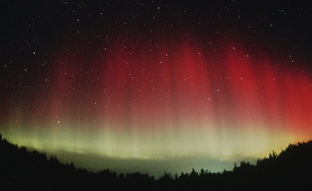 Trwa ekstremalna burza geomagnetyczna. W nocy wypatrujcie zorzy polarnej