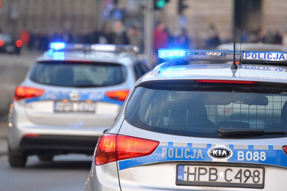 Brutalne zabójstwo dwóch osób. Trwa policyjna obława na 17-latka