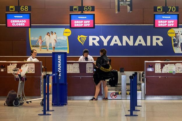 Trwa strajk personelu kabinowego Ryanaira. Odwołano 600 lotów w Europie /EPA
