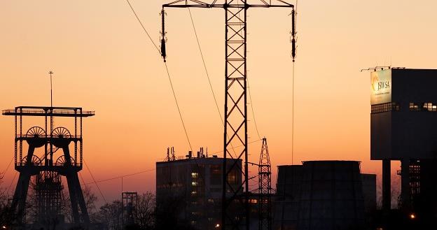 Trwa ucieczka z naszego górniczego kolosa /fot. Dominik Gajda /Reporter