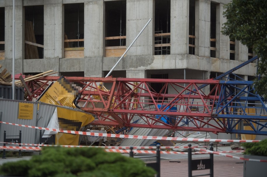 Trwa ustalanie przyczyn wypadku /Grzegorz Michałowski /PAP