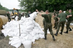 Trwa walka z powodzią w Poznaniu