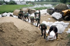 Trwa walka z powodzią w Poznaniu