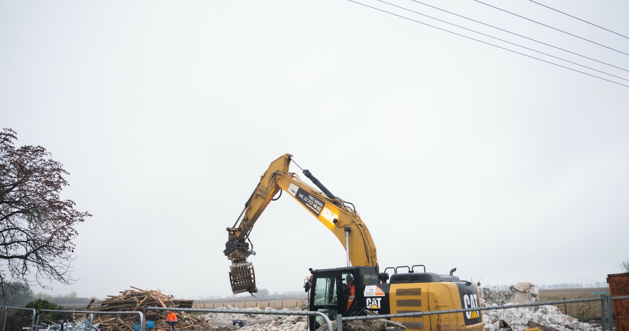 Trwa wyburzanie budynków pod CPK /Oleg Marusic/REPORTER /East News