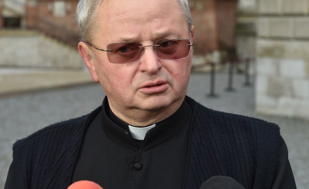 Trwają prace nad nowym sarkofagiem pary prezydenckiej. Ponowny pochówek w piątek o 19