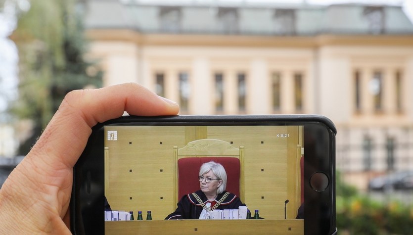 Trybunał Konstytucyjny przerwał rozprawę ws. kar TSUE
