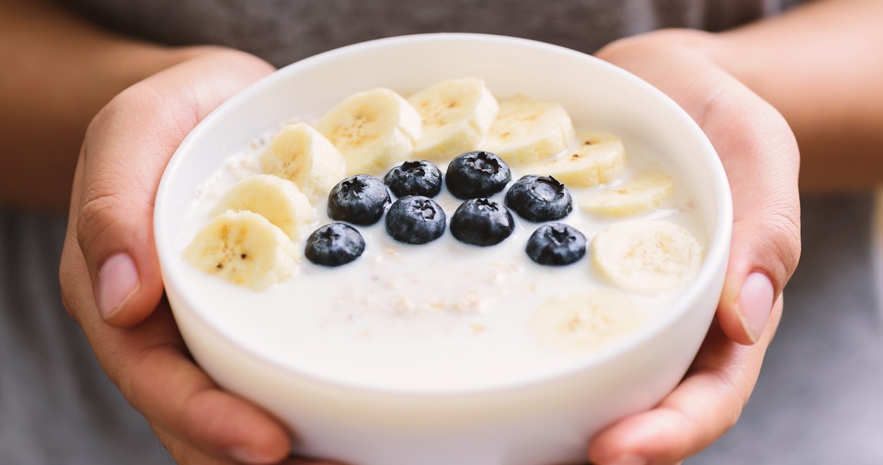 O triptofano pode ser encontrado, entre outros, bananas e produtos lácteos /123rf /foto