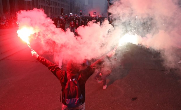 Trzaskowski chce zablokować Marsz Niepodległości