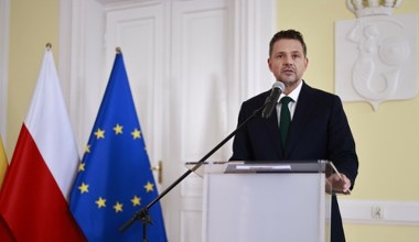 Trzaskowski dał wybór urzędnikom będącym członkom partii. Znamy decyzje