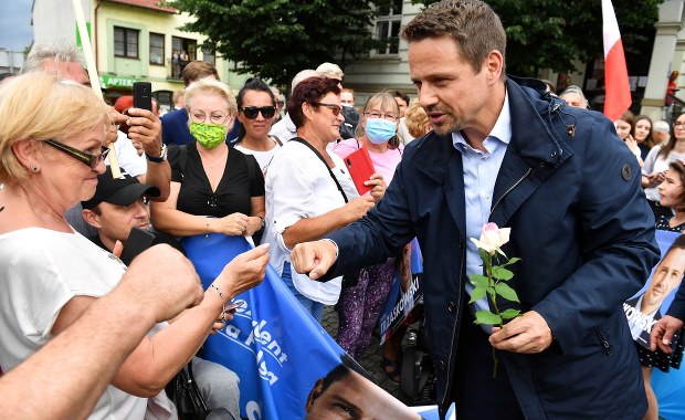 Trzaskowski do żołnierzy i policjantów: Z powodów politycznych wyrzucają was z pracy, są naciski na was, ale pokazujecie, że macie mocny kręgosłup