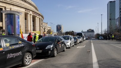 Trzaskowski złoży projekt uchwały ws. podwyższenia stawki za przejazdy taksówkami