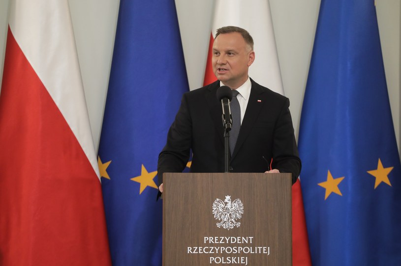 "Trzeba dokręcić śrubę Putinowi" - mówił Andrzej Duda do ambasadorów RP /PAP/Albert Zawada /PAP