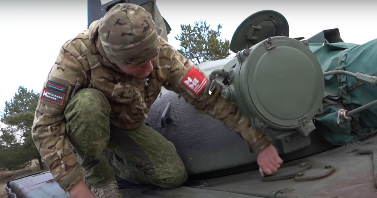 Trzeba uważać na potencjalne zaminowanie czołgu przez wroga /YouTube