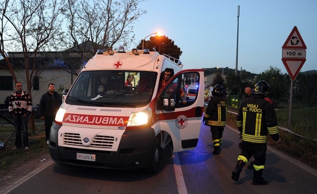 Trzech mundurowych nie żyje, wielu rannych. Dom eksplodował, gdy weszli do środka