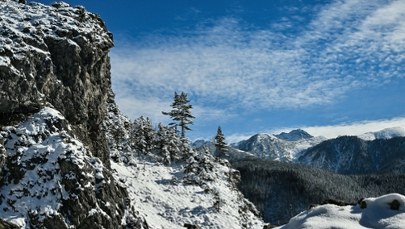 Trzeci stopień zagrożenia lawinowego w Tatrach. TOPR apeluje o ostrożność